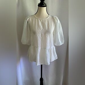 Women’s H&M White Puff‎ Sleeve Peplum Blouse NWT size small